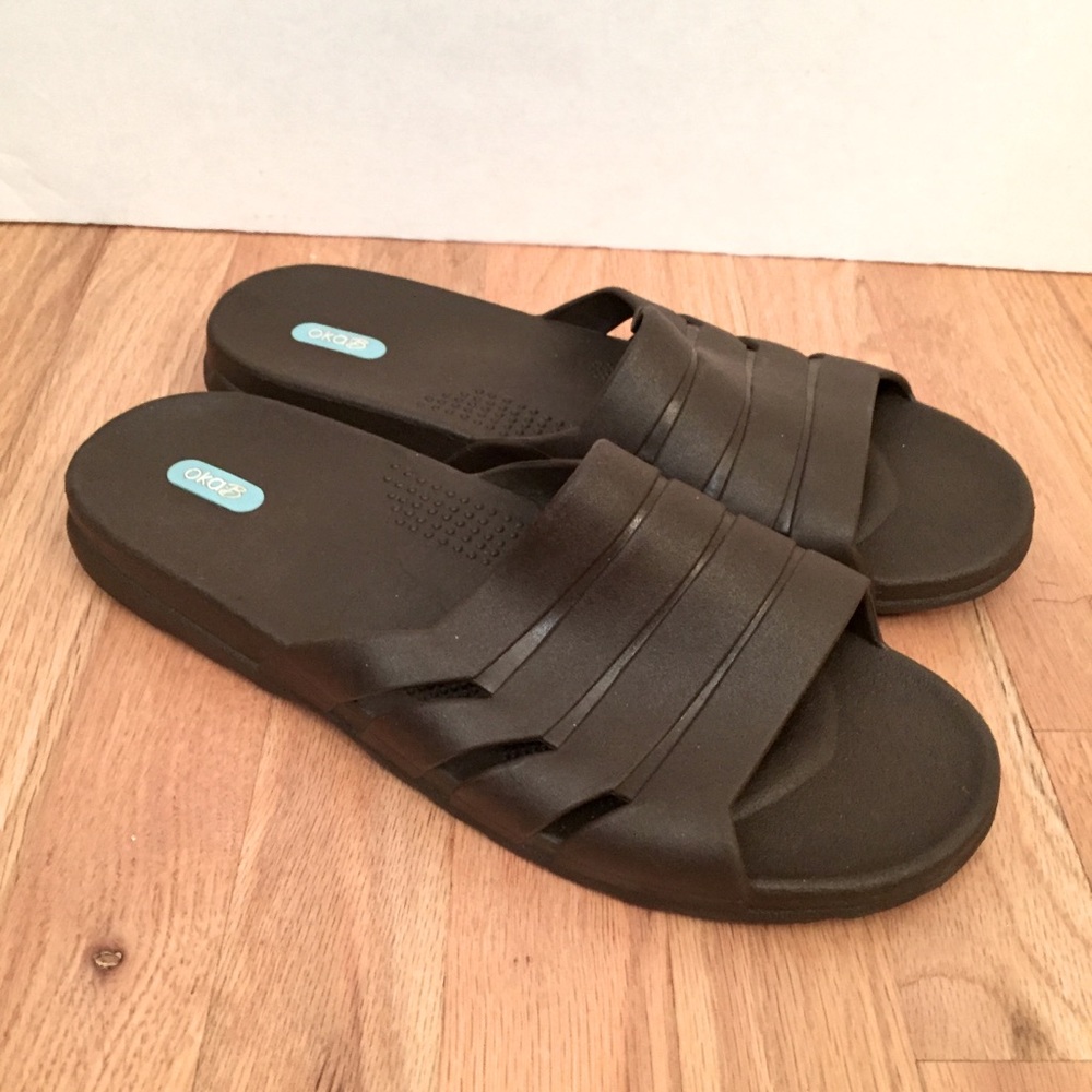 Oka b men’s Grayson slides
